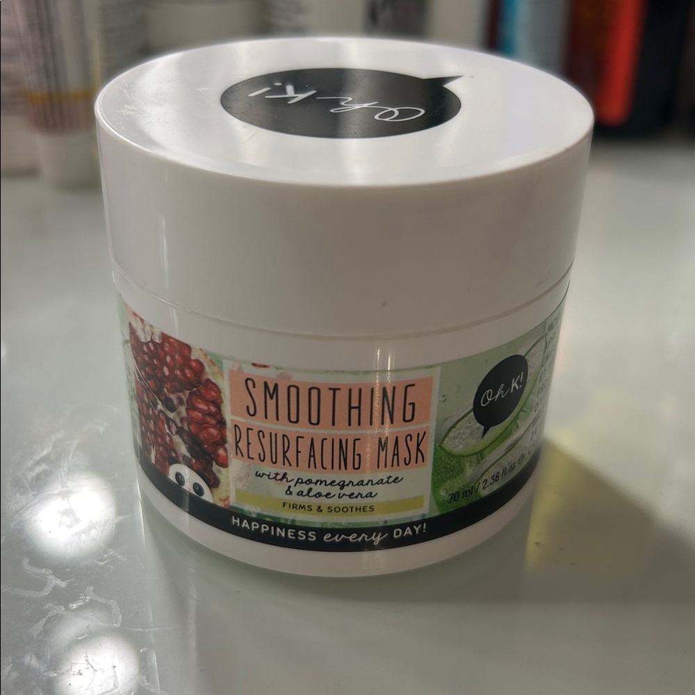 Smoothing Resurfacing Mask - White (NEW)